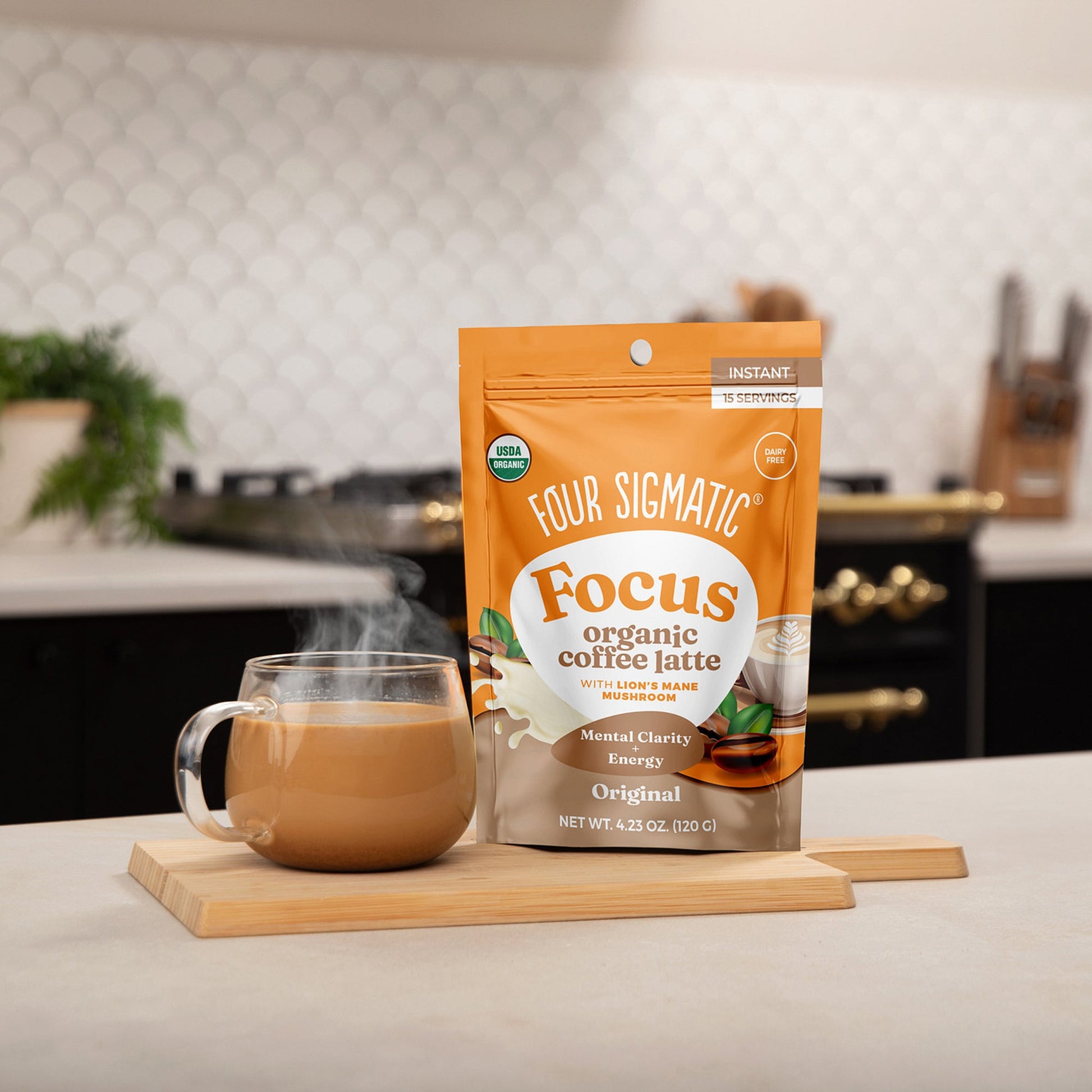 focus-organic-coffee-latte-original-r4 focus-latte-original-lifestyle2-2026.jpg